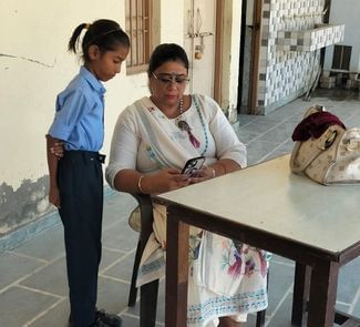 फोटो 26- सोनीपत के मॉडल टाउन स्थित राजकीय मॉडल संस्कृति वरिष्ठ माध्यमिक विद्यालय में छात्र का 