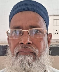 राजकीय मेडिकल कॉलेज में पर्चे बनवाने को जुटे मरीज। संवाद राजकीय मेडिकल कॉलेज में पर्चे बनवाने को जुटे मरीज। संवाद