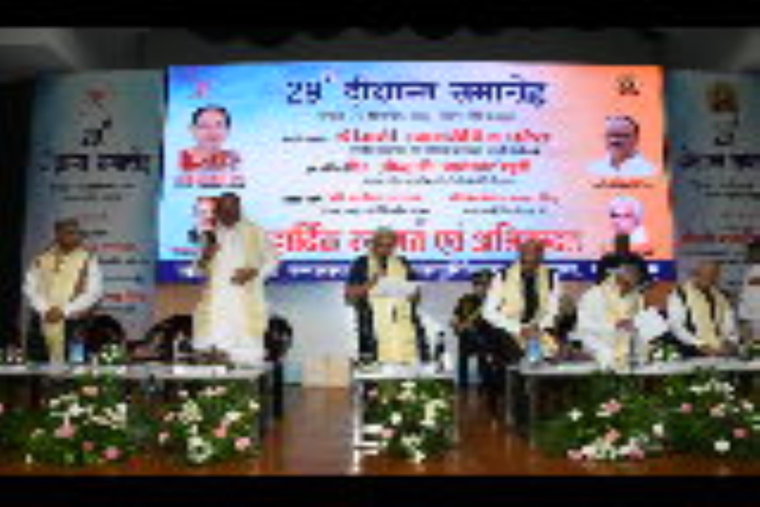 एसजीपीजीआई का दीक्षांत समारोह। एसजीपीजीआई का दीक्षांत समारोह।