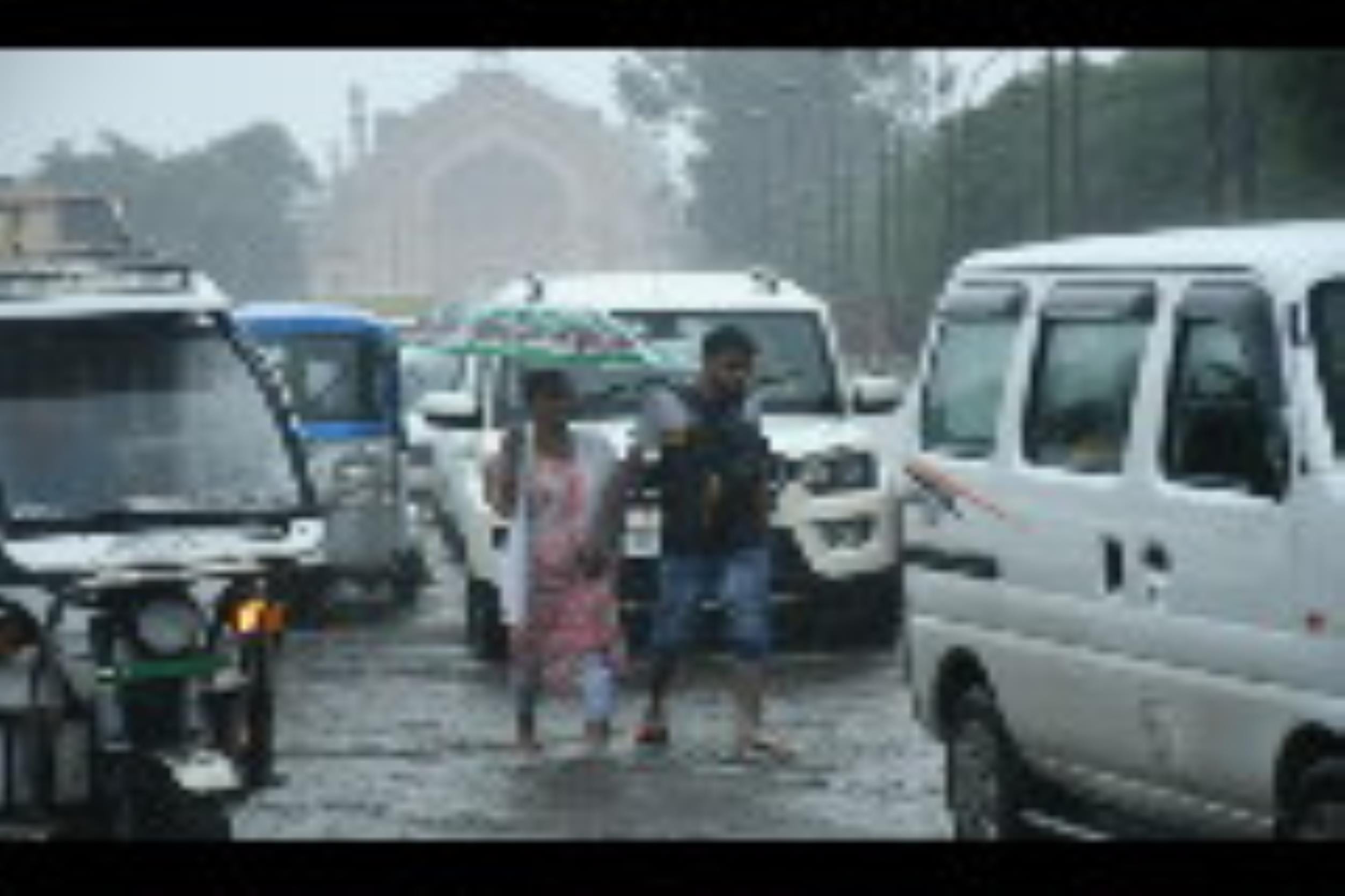 बारिश से जलभराव बारिश से जलभराव