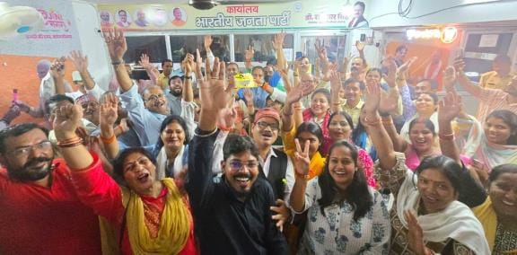 प्रधानमंत्री का जश्न सेवा दिवस के रूप में मनाया। महापौर ने नगर निगम के स्वच्छता पखवाड़े की शुर प्रधानमंत्री का जश्न सेवा दिवस के रूप में मनाया। महापौर ने नगर निगम के स्वच्छता पखवाड़े की शुर
