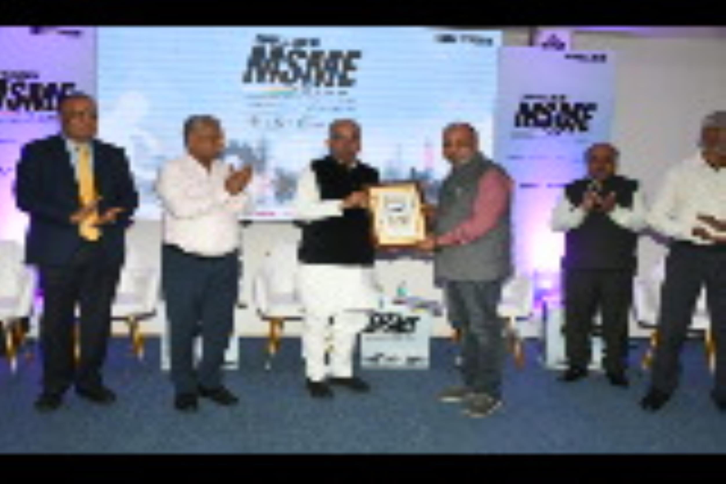 अमर उजाला के एमएसएमई कॉन्क्लेव के सत्र में उपस्थित वक्ता। अमर उजाला के एमएसएमई कॉन्क्लेव के सत्र में उपस्थित वक्ता।