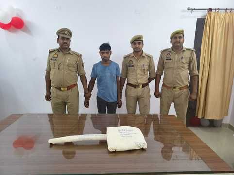 फोटो- 25 पुलिस की गिरफ्त में हत्यारोपी संजय। स्रोत- पुलिस।