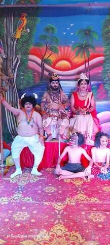 शामली हनुमान धाम पर रामलीला का मंचन करते कलाकार । संवाद