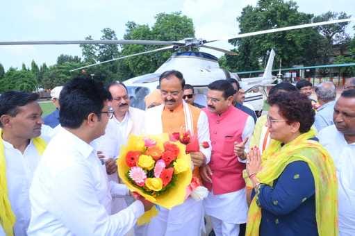 प्रबुद्ध वर्ग सम्मेलन को संबोधित करते उपमुख्यमंत्री। स्रोत पार्टी कार्यालय