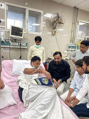 सवाई मानसिंह अस्पताल पहुंचे हनुमान बेनीवाल सवाई मानसिंह अस्पताल पहुंचे हनुमान बेनीवाल
