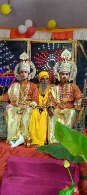 शामली हनुमान धाम पर रामलीला का मंचन करते कलाकार । संवाद
