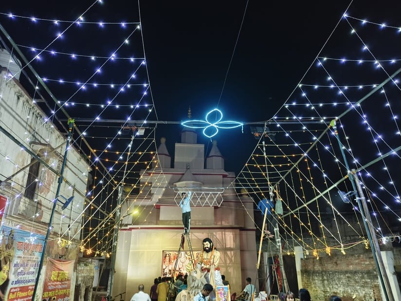 37-राम जानकी मंदिर में सजा विग्रह। -संवाद 37-राम जानकी मंदिर में सजा विग्रह। -संवाद