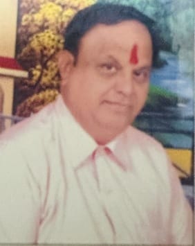 कुरुक्षेत्र। जानकारी देते मोहन तनेजा। संवाद