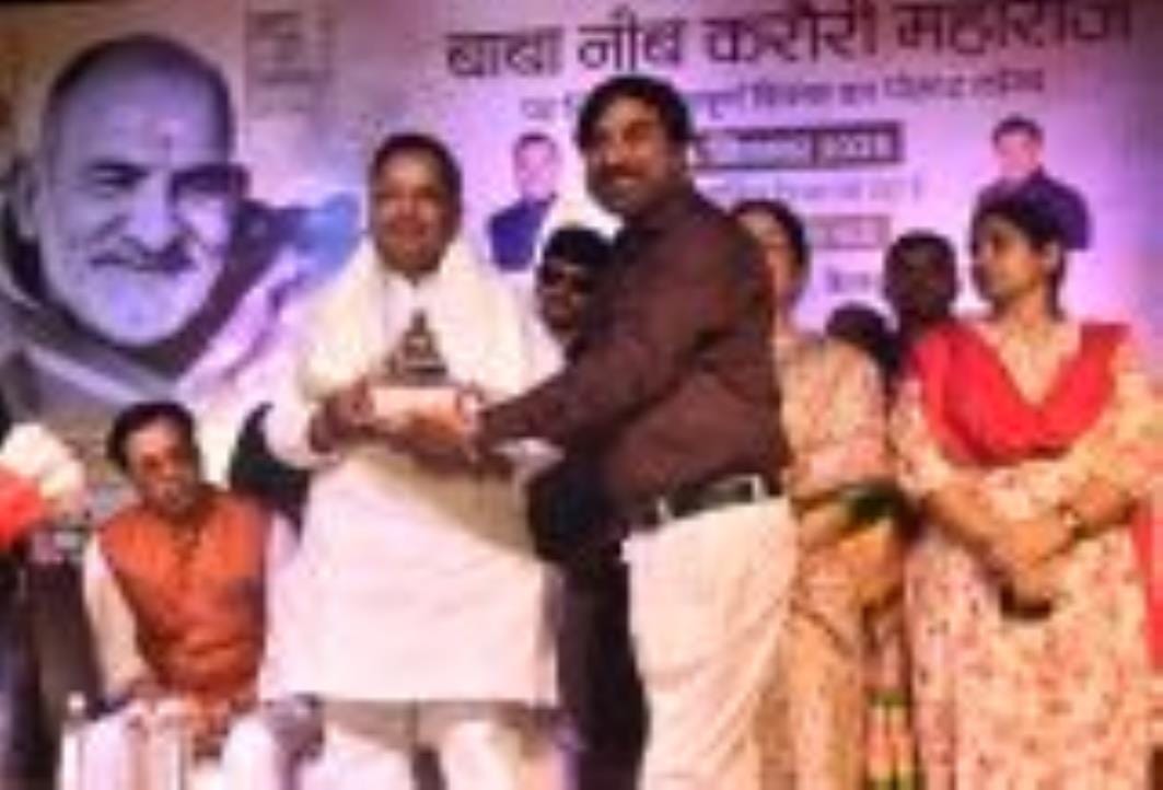 फिल्म का पोस्टर लॉन्च करते पर्यटन मंत्री जयवीर सिंह, मधुर भंडारकर व अन्य। इस मौके पर फिल्म से ज फिल्म का पोस्टर लॉन्च करते पर्यटन मंत्री जयवीर सिंह, मधुर भंडारकर व अन्य। इस मौके पर फिल्म से ज