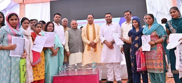 फोटो 04: सोनीपत के नागरिक अस्पताल में दीनदयाल लाडो लक्ष्मी योजना के शुभारंभ पर जिला स्तरीय कार् फोटो 04: सोनीपत के नागरिक अस्पताल में दीनदयाल लाडो लक्ष्मी योजना के शुभारंभ पर जिला स्तरीय कार्