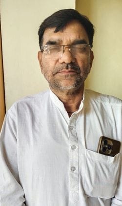फोटो संख्या:65- महेंद्रगढ़ अनाज मंडी में बाजरे के सैंपल लेने के बाद कार्रवाई करते वैयर हाउस रेव फोटो संख्या:65- महेंद्रगढ़ अनाज मंडी में बाजरे के सैंपल लेने के बाद कार्रवाई करते वैयर हाउस रेव