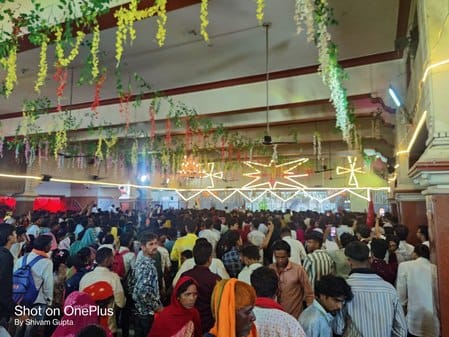 प्रकृति की गोद में बसे देवीधाम के दर्शनों से होती है मनोकामना पूरी प्रकृति की गोद में बसे देवीधाम के दर्शनों से होती है मनोकामना पूरी