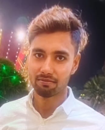 बागपत-मेरठ हाईवे स्थित सिंघावली अहीर के पास बाइकों की भिड़त में विपुल की मौत के बाद विलाप करत बागपत-मेरठ हाईवे स्थित सिंघावली अहीर के पास बाइकों की भिड़त में विपुल की मौत के बाद विलाप करत