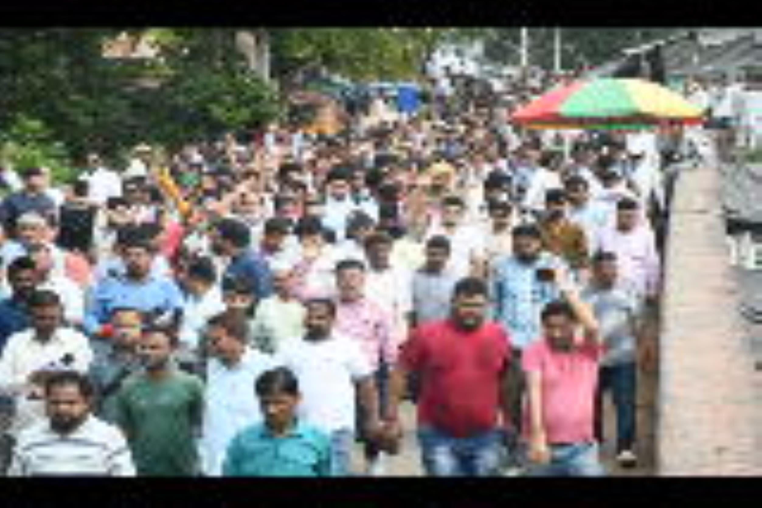 मौलाना कल्बे जव्वाद ने किया प्रदर्शन।