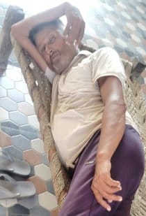 दत्तनगर गांव में निजी अस्पताल में भर्ती बुखार से पीड़ित नजराना दत्तनगर गांव में निजी अस्पताल में भर्ती बुखार से पीड़ित नजराना