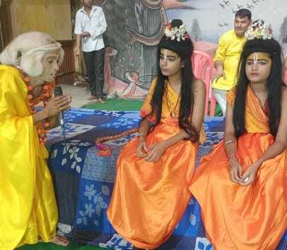 फोटो - 28 बबेरू में सीता हरण का मंचन करते कलाकार। संवाद फोटो - 28 बबेरू में सीता हरण का मंचन करते कलाकार। संवाद
