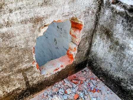 मवाना- चोरी की घटना के बाद सड़क पर बाइक खड़ी कर जाम लगाने का प्रयास किया गया। स्रोत : संवाद मवाना- चोरी की घटना के बाद सड़क पर बाइक खड़ी कर जाम लगाने का प्रयास किया गया। स्रोत : संवाद