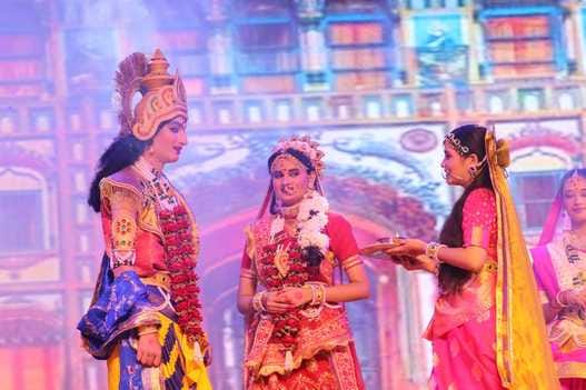 कुरुक्षेत्र। रामलीला का मंचन करते कलाकार । विज्ञप्ति