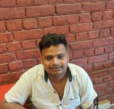 पीलीभीत रोडवेज बस स्टैंड पर खड़ी बसें। फाइल फोटो पीलीभीत रोडवेज बस स्टैंड पर खड़ी बसें। फाइल फोटो