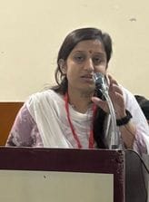 राधिका शर्मा