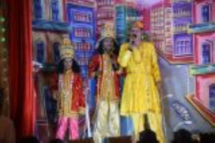 शहर में इन दिनों सभी रामलीलाओं का मंचन शुरू हो चुका है। रविवार को कहीं राम जन्म तो कहीं राम वन शहर में इन दिनों सभी रामलीलाओं का मंचन शुरू हो चुका है। रविवार को कहीं राम जन्म तो कहीं राम वन