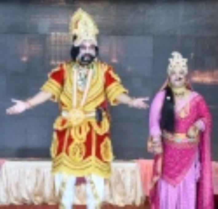 शहर में इन दिनों सभी रामलीलाओं का मंचन शुरू हो चुका है। रविवार को कहीं राम जन्म तो कहीं राम वन शहर में इन दिनों सभी रामलीलाओं का मंचन शुरू हो चुका है। रविवार को कहीं राम जन्म तो कहीं राम वन