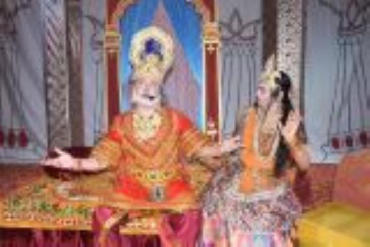 शहर में इन दिनों सभी रामलीलाओं का मंचन शुरू हो चुका है। रविवार को कहीं राम जन्म तो कहीं राम वन शहर में इन दिनों सभी रामलीलाओं का मंचन शुरू हो चुका है। रविवार को कहीं राम जन्म तो कहीं राम वन