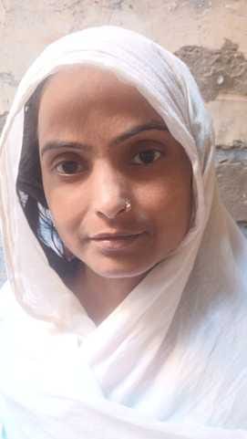 तखान पंप हाउस से निकलकर सड़क पर बहता पानी। संवाद तखान पंप हाउस से निकलकर सड़क पर बहता पानी। संवाद