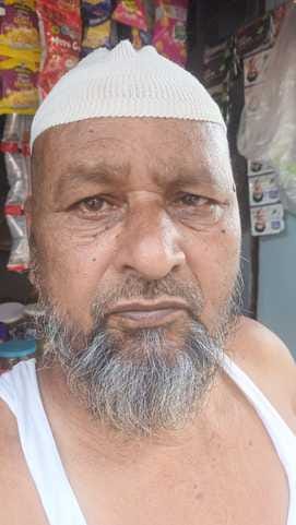 तखान पंप हाउस से निकलकर सड़क पर बहता पानी। संवाद तखान पंप हाउस से निकलकर सड़क पर बहता पानी। संवाद