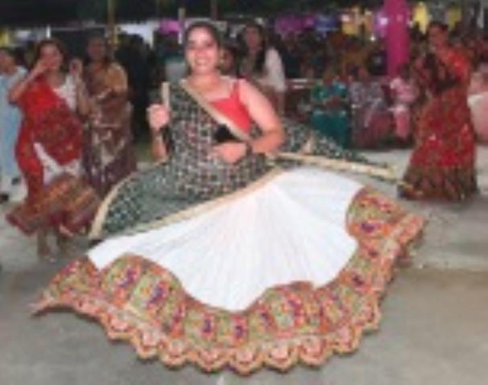 डांडिया उत्सव में दिखा भक्ति और संस्कृति का अद्भुत संगम डांडिया उत्सव में दिखा भक्ति और संस्कृति का अद्भुत संगम