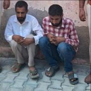 फोटो : 13: पुलिस की गिरफ्त में पेट्रोल पंप से बिना भुगतान किए भागने के आरोपी। स्रोत पुलिस प्रवक
