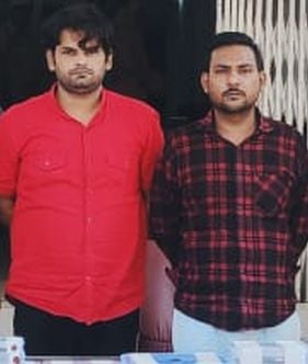 फोटो-49-पुलिस फोटो-49 गिरफ्त में लूट के आरोपी फोटो-49-पुलिस फोटो-49 गिरफ्त में लूट के आरोपी