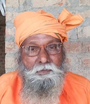कादराबाद के गांव अनवरपुर चंडिका में स्थापित मूर्ति। संवाद कादराबाद के गांव अनवरपुर चंडिका में स्थापित मूर्ति। संवाद