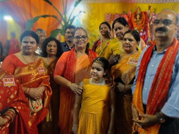 दुर्गा पूजा में भक्ति व संस्कृति का अद्भुत संगम