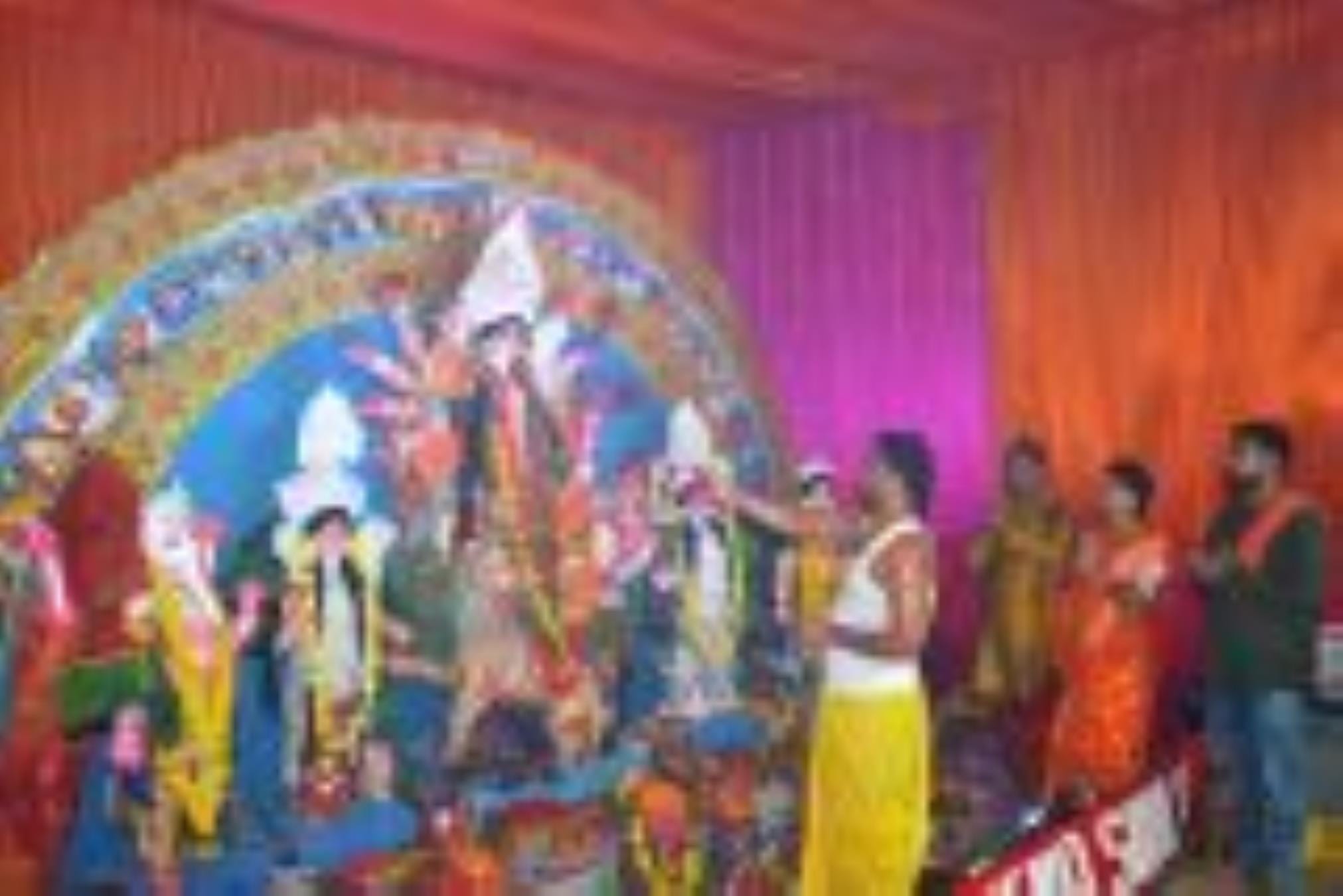 दुर्गा पूजा में भक्ति व संस्कृति का अद्भुत संगम