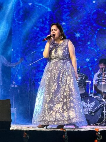 जयसिंहपुर में प्रस्तुति देते काकू राम जयसिंहपुर में प्रस्तुति देते काकू राम