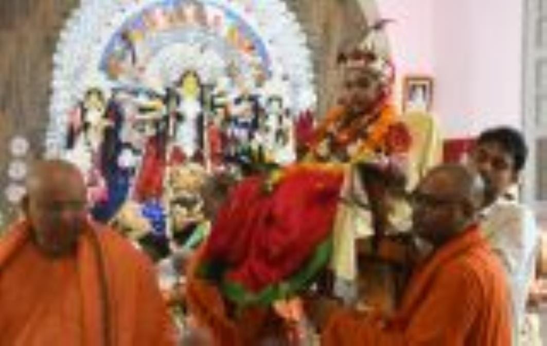  निराला नगर स्थित श्री रामकृष्ण मठ में श्रीश्री दुर्गोत्सव महोत्सव की इन दिनों धूम है। 
