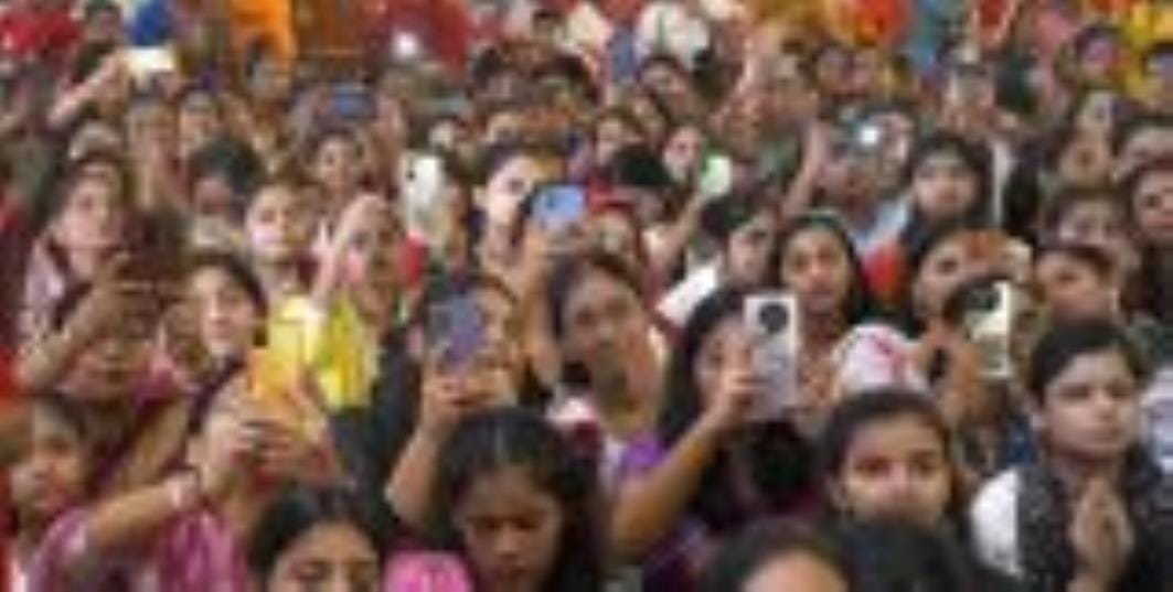  निराला नगर स्थित श्री रामकृष्ण मठ में श्रीश्री दुर्गोत्सव महोत्सव की इन दिनों धूम है। 