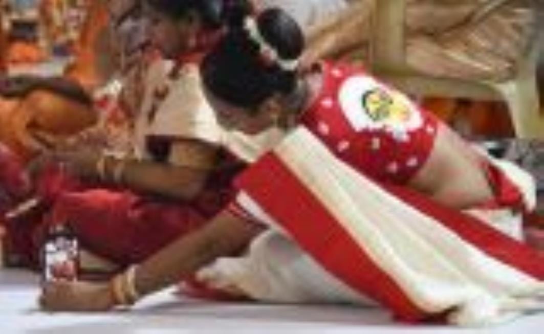  निराला नगर स्थित श्री रामकृष्ण मठ में श्रीश्री दुर्गोत्सव महोत्सव की इन दिनों धूम है। 