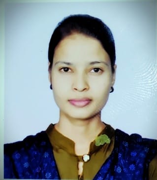 फोटो 01 एचएएमपी 33- चिकासी मुहाना जर्जर पुल पर दिखती सरिया। संवाद फोटो 01 एचएएमपी 33- चिकासी मुहाना जर्जर पुल पर दिखती सरिया। संवाद