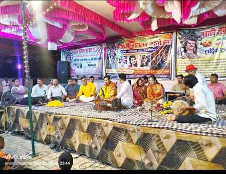 फोटो-23-जालौन में मुंह में सांग छेदकर जाते युवा। संवाद फोटो-23-जालौन में मुंह में सांग छेदकर जाते युवा। संवाद