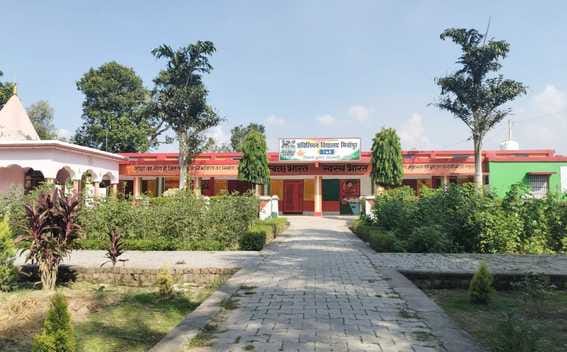 गांव के अंदर चौड़े रास्ते। संवाद गांव के अंदर चौड़े रास्ते। संवाद