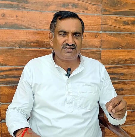 कुरुक्षेत्र। जानकारी देते राकेश बैंस। विज्ञप्ति