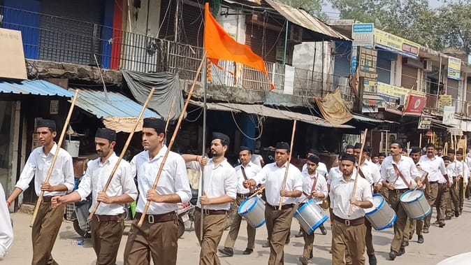 नालागढ़ में संघ के कार्यक्रम में उपस्थित स्वयंसेवक नालागढ़ में संघ के कार्यक्रम में उपस्थित स्वयंसेवक