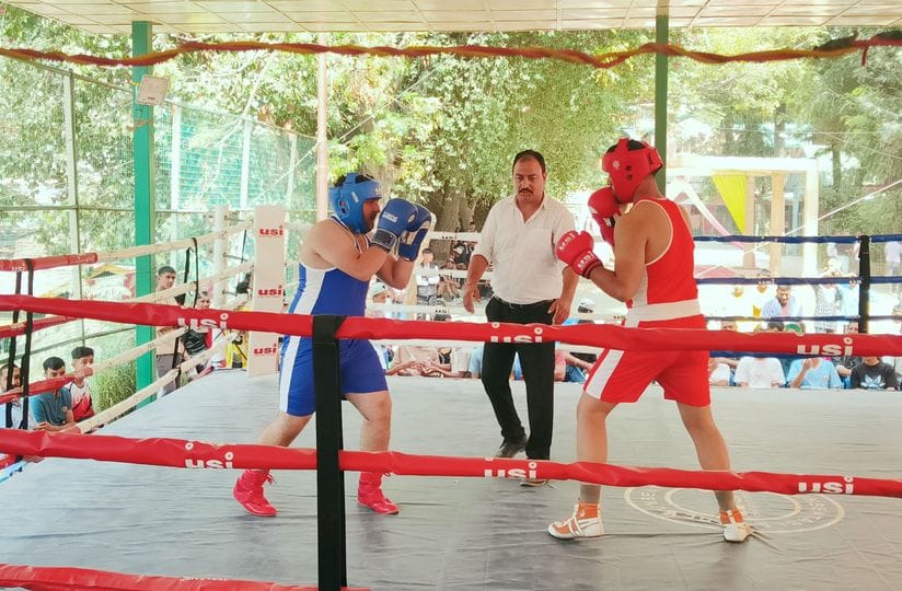 दत्तनगर स्कूल में आयोजित खेलकूद प्रतियोगिता के दौरान ठोडो प्रतियोगिता में भाग लेते खिलाड़ी। संव दत्तनगर स्कूल में आयोजित खेलकूद प्रतियोगिता के दौरान ठोडो प्रतियोगिता में भाग लेते खिलाड़ी। संव