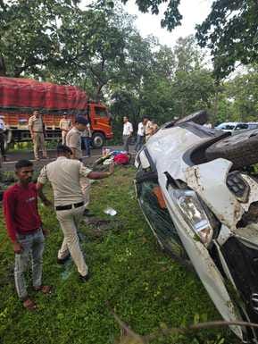 हादसे की जानकारी लेते कलेक्टर,एसपी