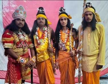 पुवायां के रामलीला मेले में जलता मेघनाद का पुतला। संवाद पुवायां के रामलीला मेले में जलता मेघनाद का पुतला। संवाद
