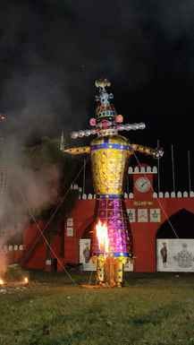 फोटो-37, दशहरा को लेकर परेड ग्राउंड में मौजूद भीड़।संवाद
