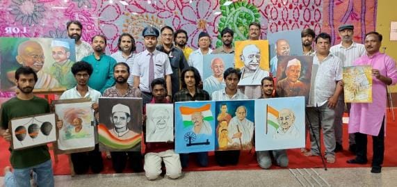 महात्मा गांधी और लाल बहादुर शास्त्री को याद किया।